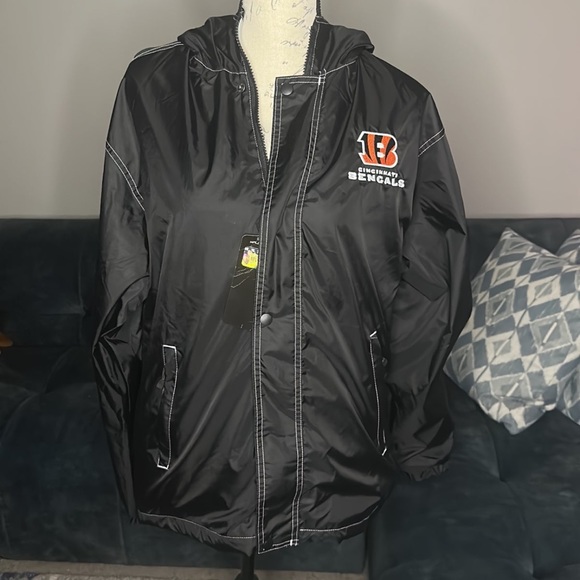 Black Small Jacket Cincinnati Bengals - Picture 1 of 3
